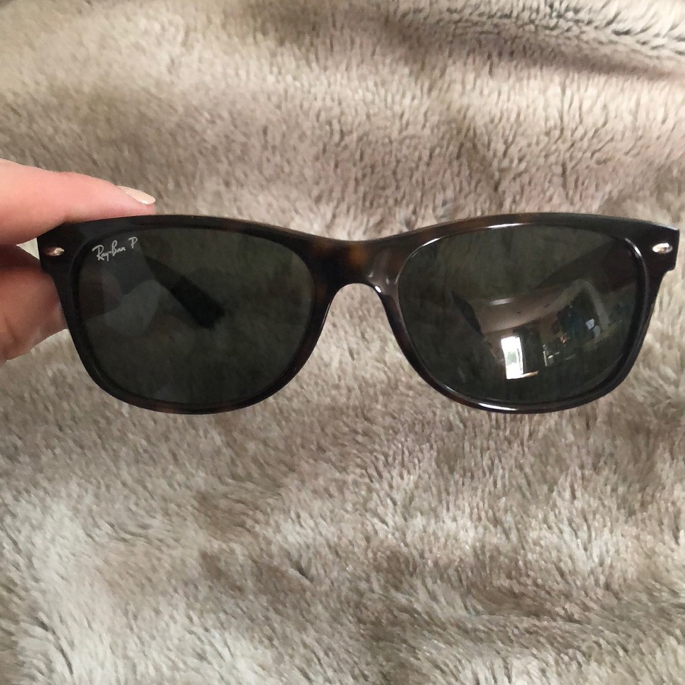 Polarized Ray-Ban New Wayfarers GREAT condition